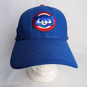 NEW ERA Chicago Cubs Baseball Men Cap Size Small Medium Blue And Red